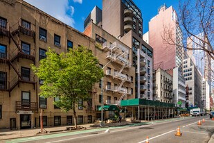 230 E 52nd St in New York, NY - Building Photo