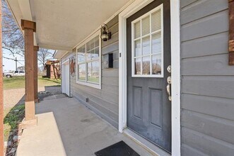 832 N Main St in Springtown, TX - Building Photo - Building Photo