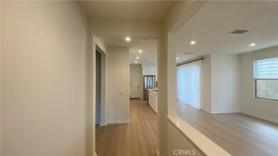 110 Sunnyside in Irvine, CA - Building Photo - Building Photo