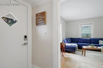 1706 Arbor Way in Colorado Springs, CO - Foto de edificio - Building Photo