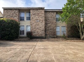 2602 Pecan Knoll St in Bryan, TX - Building Photo