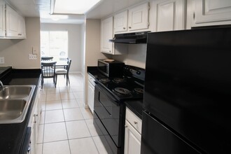 Winford Place Apartments in Orlando, FL - Building Photo - Building Photo