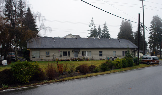 520 E Casino Rd in Everett, WA - Foto de edificio - Building Photo