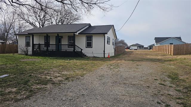 309 N Main in Trenton, TX - Building Photo - Building Photo