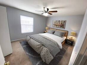 309 Prairie Dr in Louisville, KY - Foto de edificio - Building Photo