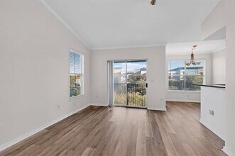 330 Las Colinas Blvd E in Irving, TX - Building Photo - Building Photo