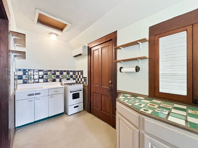 property at 1010 Willow St