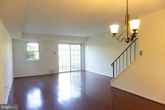37 Winston Ct in Blue Bell, PA - Building Photo - Building Photo
