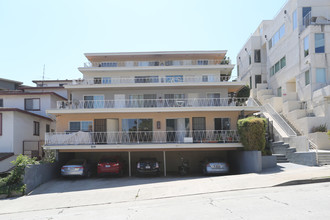 543-547 Landfair Ave in Los Angeles, CA - Building Photo - Building Photo