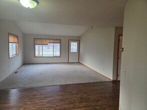 1607 16th St NE in Buffalo, MN - Building Photo - Building Photo