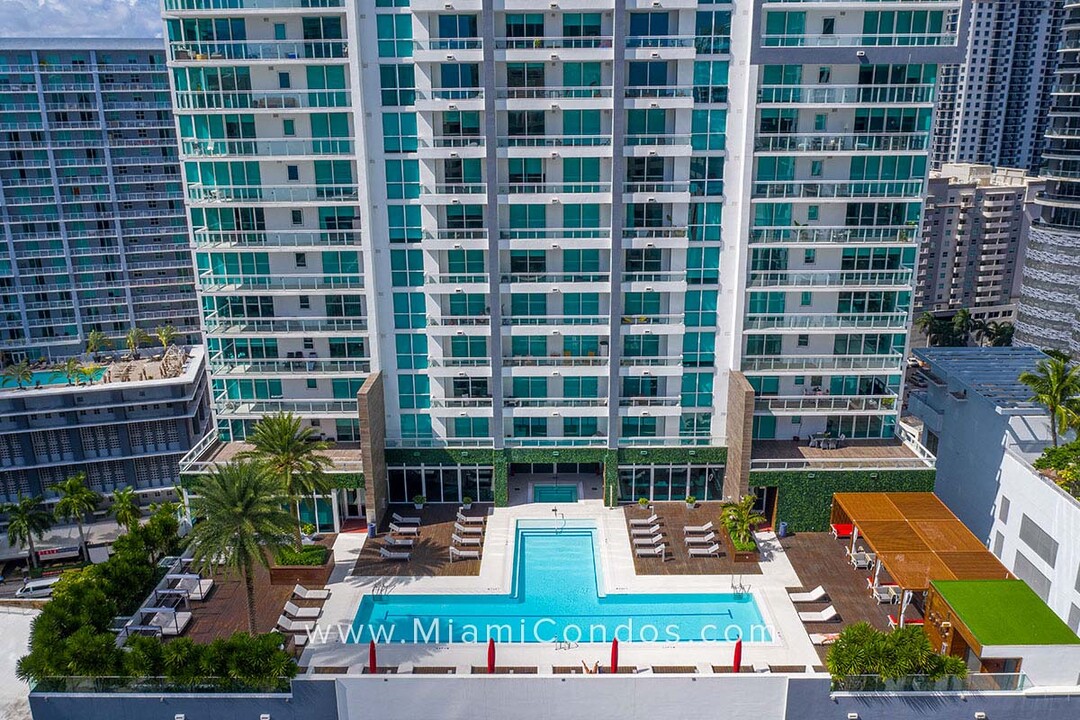 1080 Brickell Ave, Unit 4004 in Miami, FL - Building Photo