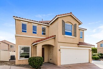 10424 Armand Ave in Las Vegas, NV - Building Photo - Building Photo