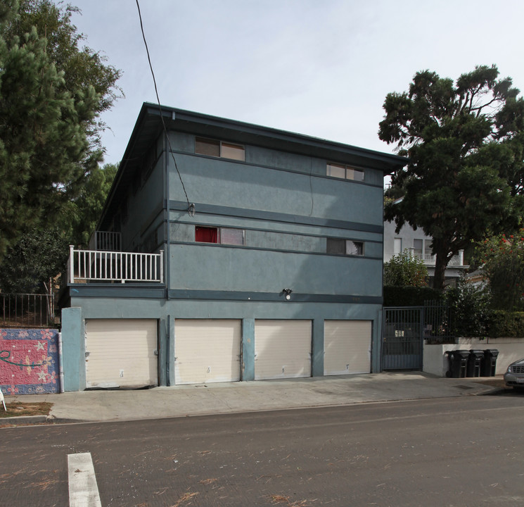 767 Isabel St in Los Angeles, CA - Building Photo