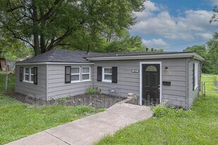 805 E Albert Ave in Independence, MO - Building Photo