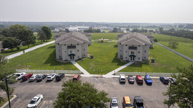 Ridgeland Park Apartments in York in York, NE - Building Photo - Building Photo