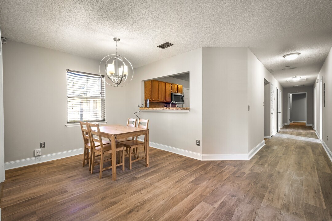 3417 Kingston St in Jacksonville, FL - Building Photo