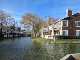 117 Bayside Ct in Richmond, CA - Building Photo