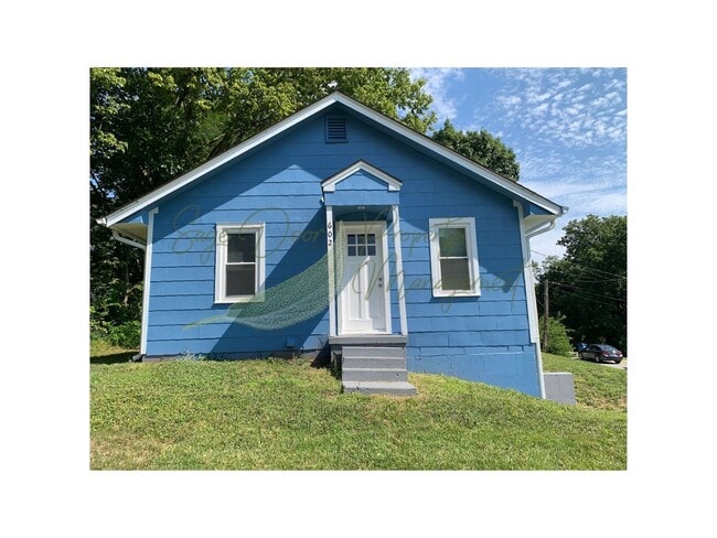 property at 602 Elm St
