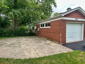 2652 Woodworth Pl in Hazel Crest, IL - Foto de edificio - Building Photo