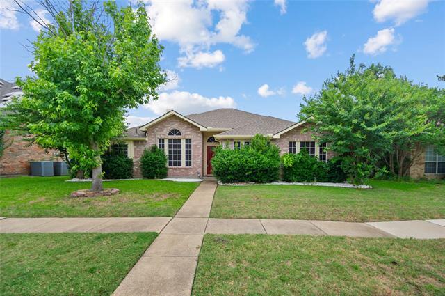 2726 Crosslands Dr in Garland, TX - Building Photo