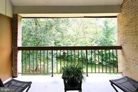 1631 Parkcrest Cir photo'