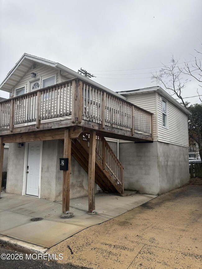 property at 2 Neptune Pl