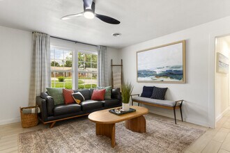 4300 N 9th Ave, Unit A in Pensacola, FL - Building Photo - Building Photo