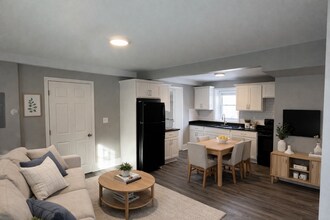 17 S State St in Concord, NH - Building Photo - Building Photo