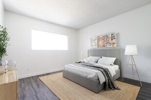 305 W San Marcos Blvd, Unit 79 in San Marcos, CA - Building Photo