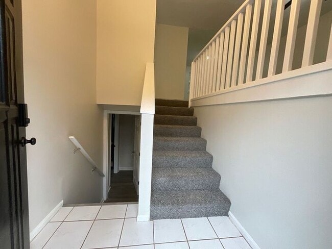 2336 Pebble Rock E in Decatur, GA - Foto de edificio - Building Photo