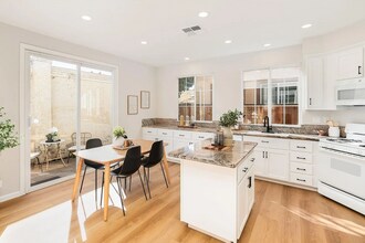 343 Accolade Dr in San Leandro, CA - Building Photo - Building Photo