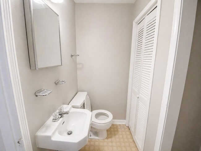 property at 5400 Harmon Ave