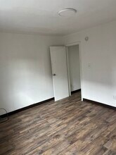 2611 Brownsville Rd, Unit Apt 1 in Pittsburgh, PA - Building Photo - Building Photo