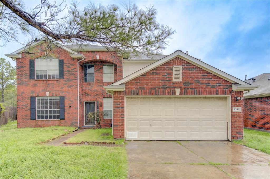 9351 Royal Way in Houston, TX - Building Photo