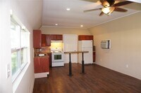 1504 Citation Cir photo'