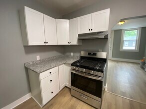 619 N 32nd St, Unit A in Richmond, VA - Building Photo - Building Photo