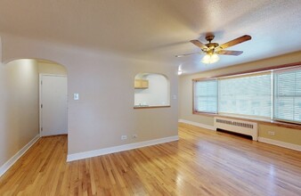 1101 Colorado Blvd in Denver, CO - Building Photo - Interior Photo