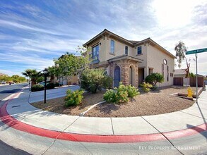 9057 Spinning Wheel Ave in Las Vegas, NV - Foto de edificio - Building Photo
