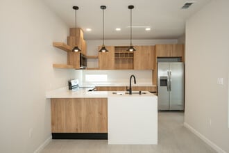 Colgate Crossings in McAllen, TX - Foto de edificio - Interior Photo