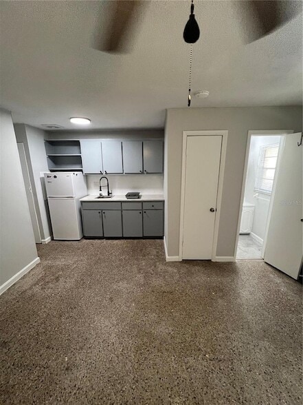 property at 2514 E Jefferson St