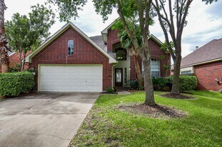 5439 Santa Chase Ln in Sugar Land, TX - Building Photo