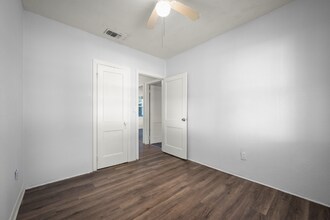 1602 Wambolt St in Jacksonville, FL - Building Photo - Building Photo