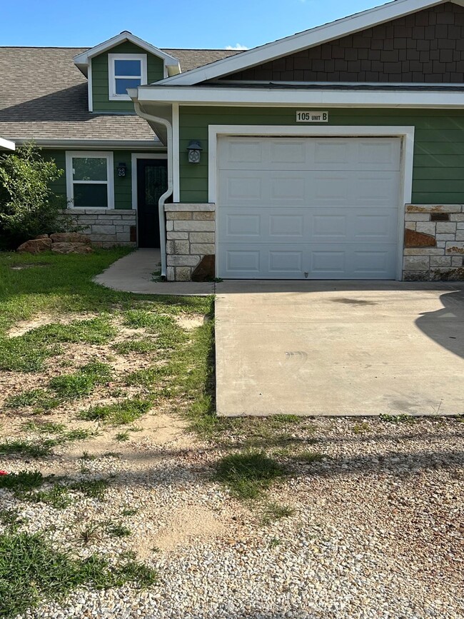 property at 105 Kula Ct