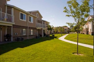 Willow Park Apartments in Salt Lake City, UT - Building Photo - Building Photo