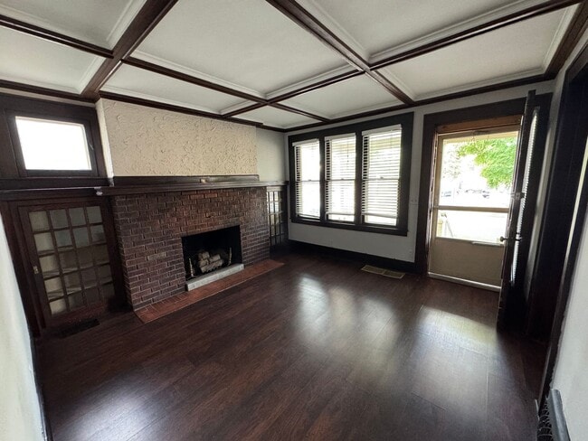 120 S West St in Royal Oak, MI - Building Photo - Building Photo