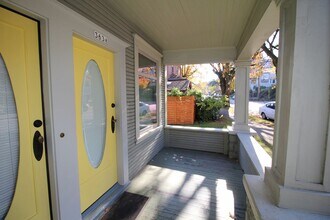 3628 SE Milwaukie Ave-Unit -3634 in Portland, OR - Foto de edificio - Building Photo