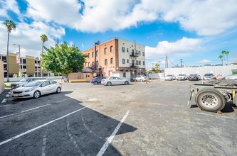 1143-1149 N Mission Rd in Los Angeles, CA - Building Photo - Building Photo