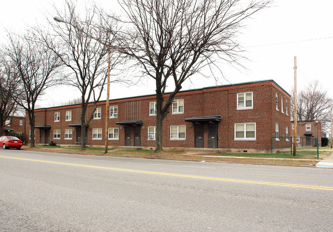 1685-1671 8th Ave in Huntington, WV - Building Photo - Building Photo