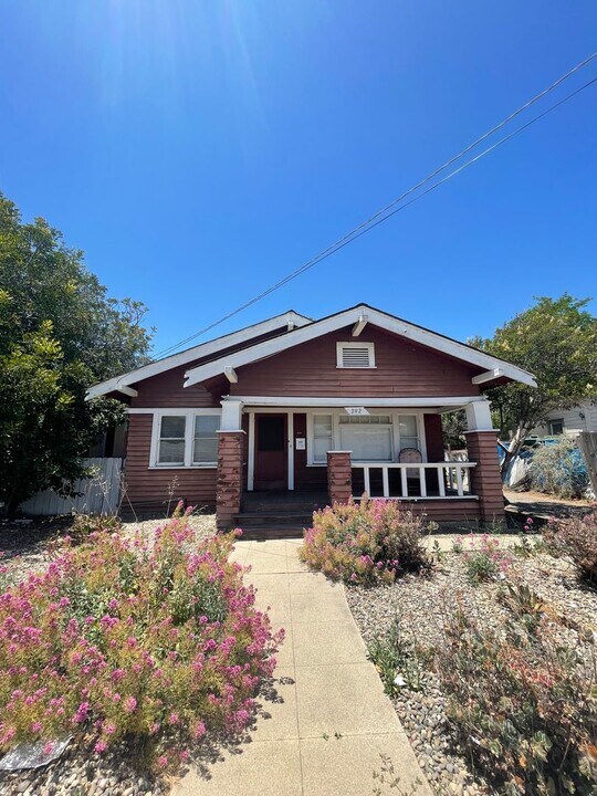 292 Higuera St in San Luis Obispo, CA - Building Photo