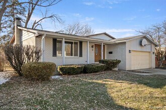 14377 Cranston St in Livonia, MI - Building Photo - Building Photo